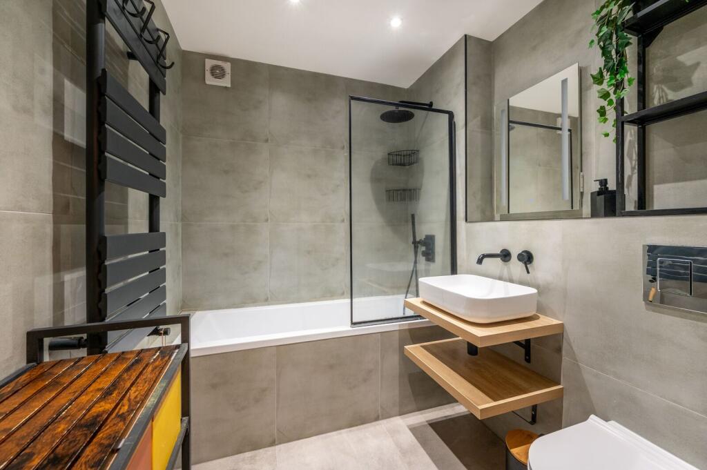 Apartment in London, Plaistow - View 4