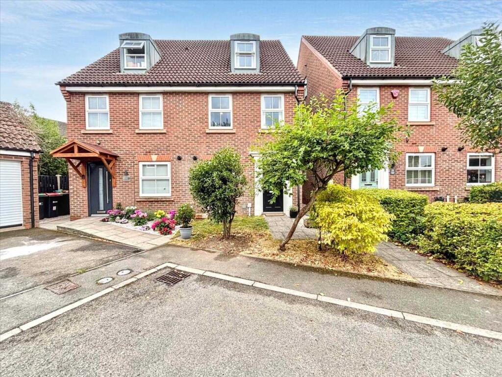Main image of property: Wicket Close, Kirkby In Ashfield