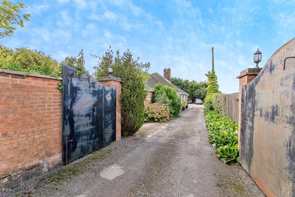 Kirton Holme, Boston photo 2