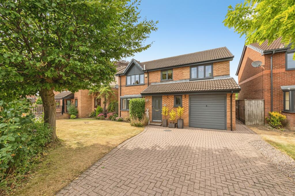 Main image of property: Buttermere Croft, Walton, Wakefield