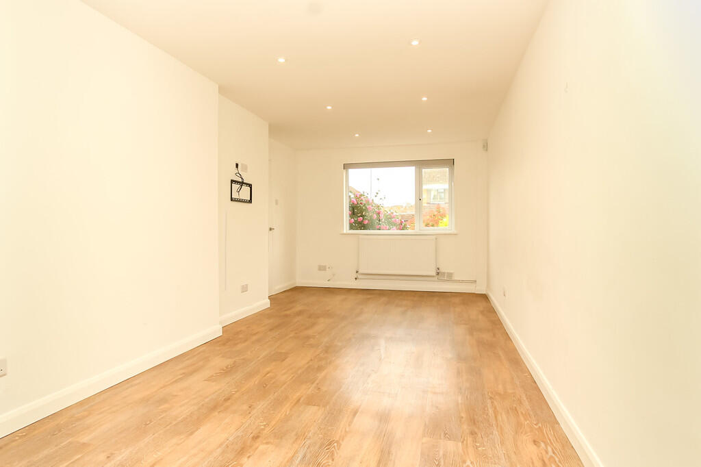 House in Earls Barton - View 2