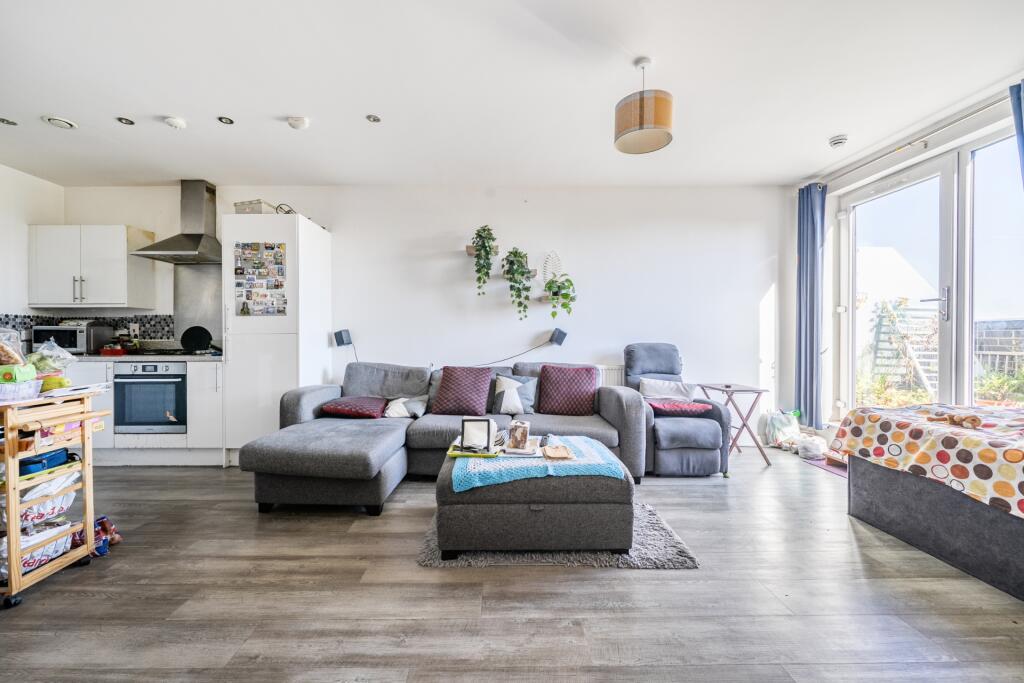 Apartment in London - View 2