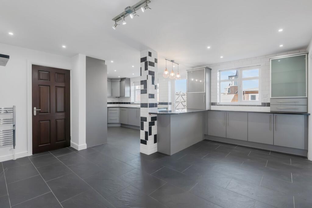 House in Nottingham, Woodthorpe - View 2