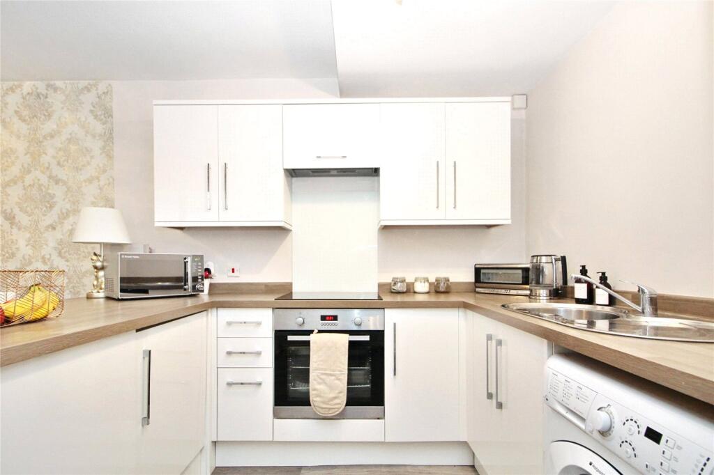 Apartment in Rochester - View 5