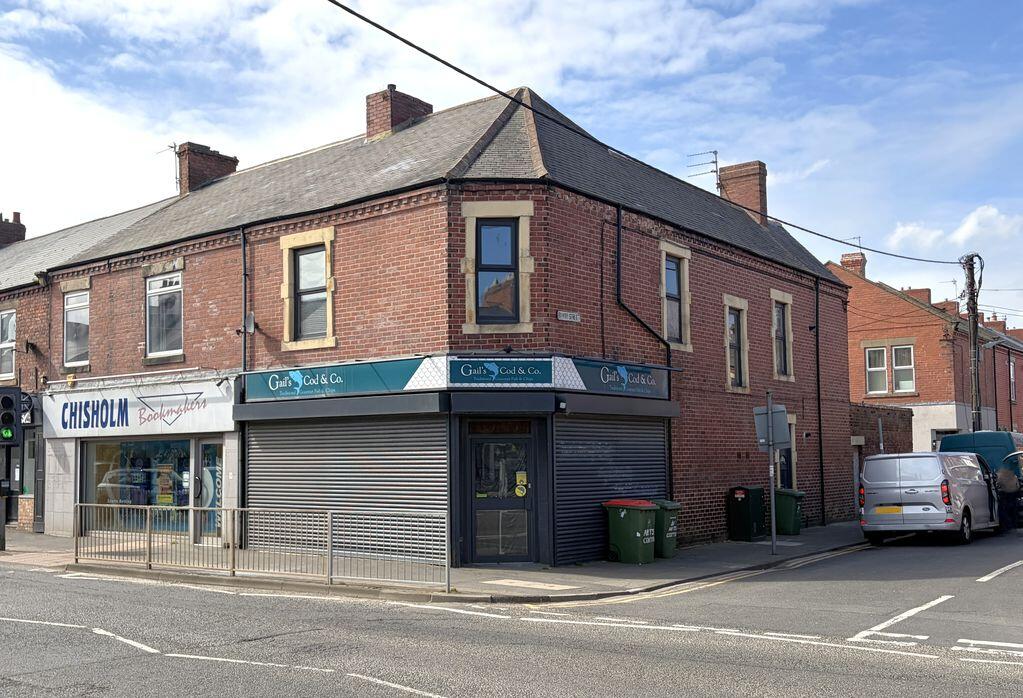 Main image of property: 10/10A Avenue Road, Seaton Delaval NE25 0DU