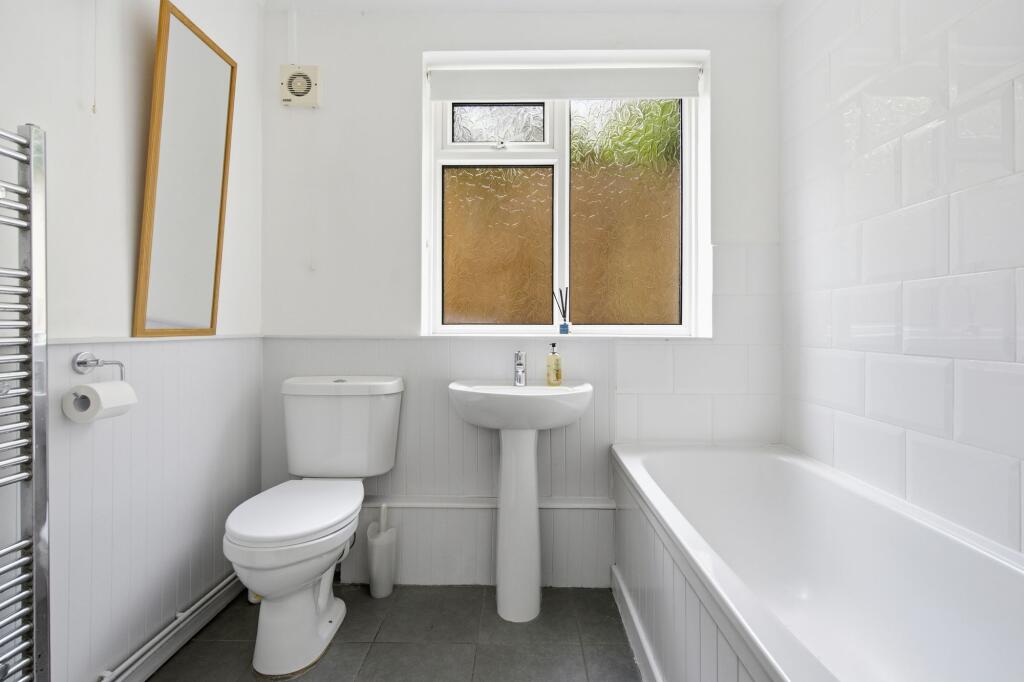 Charters Lane, Sunninghill - View 5