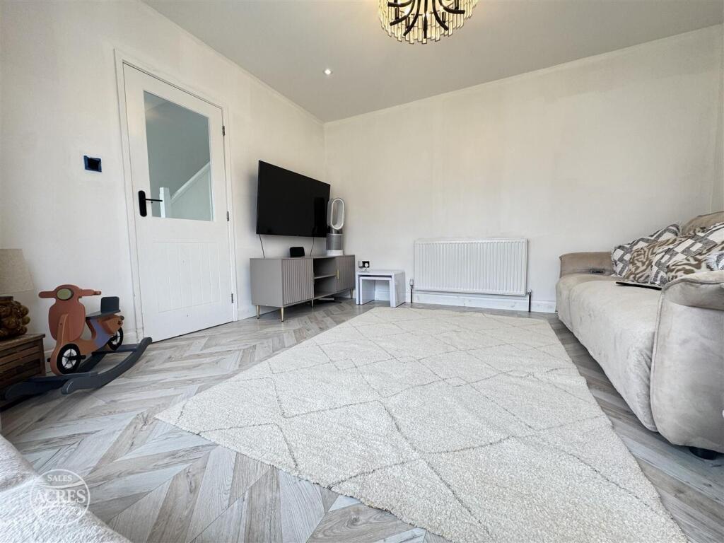 Gleneagles Drive, Great Barr, Birmingham photo 4