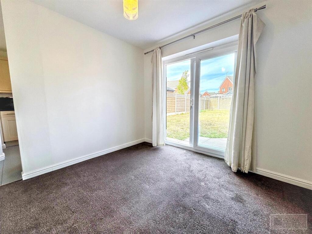House in Stoke-on-Trent - View 5