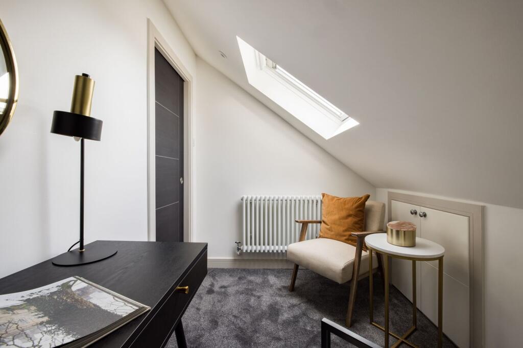 Apartment in London - View 2