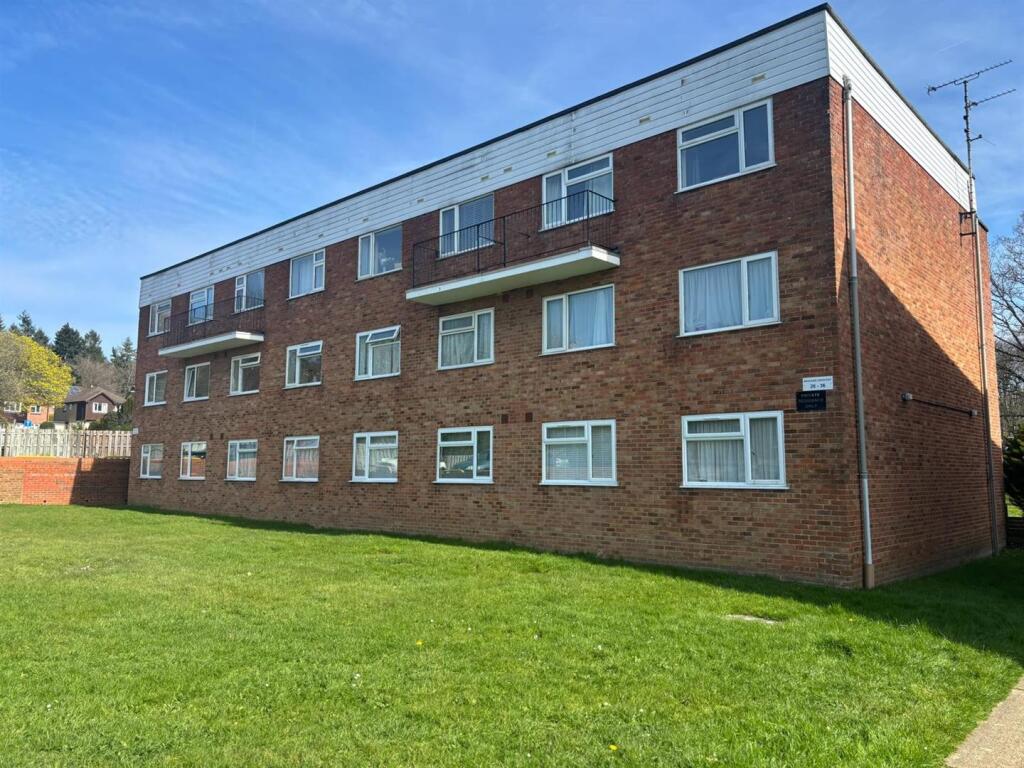 Main image of property: Bracken Crescent, Bishopstoke, Eastleigh