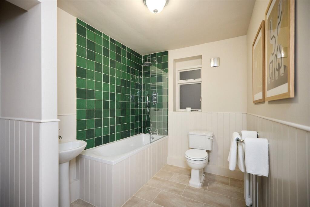 Apartment in London - More