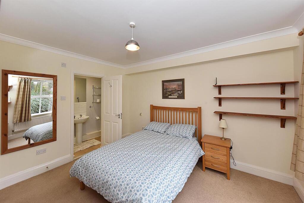 Apartment in Bollington, Cheshire East - View 5
