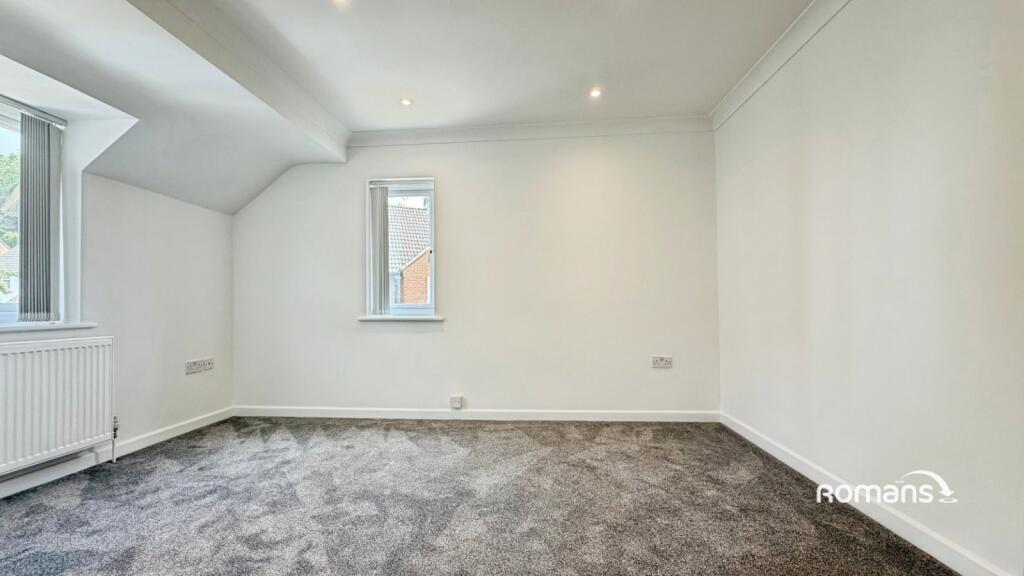 House in Basingstoke and Deane, Little Basing, Riverdene - View 5
