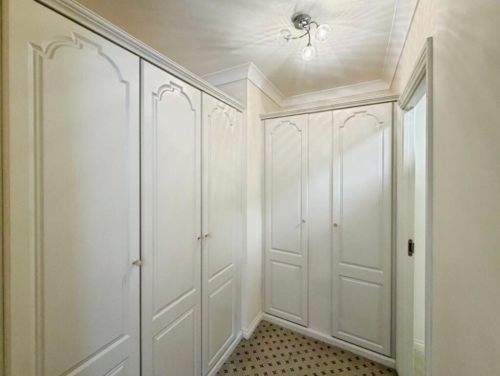 Apartment in Winkfield, Bracknell Forest - View 5