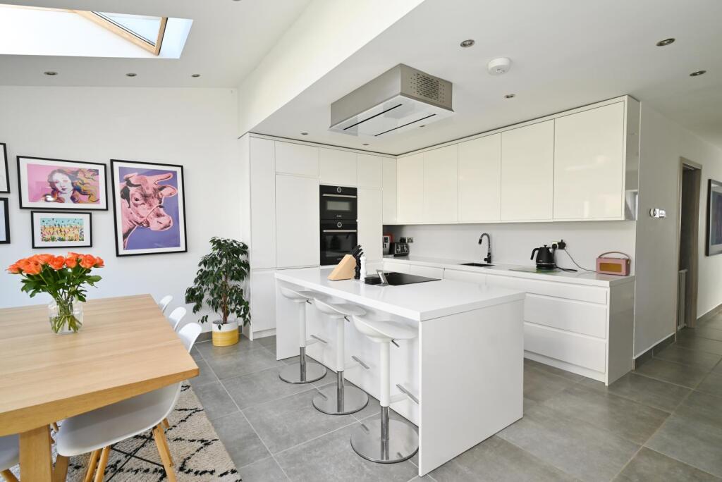 House in Twickenham - View 4