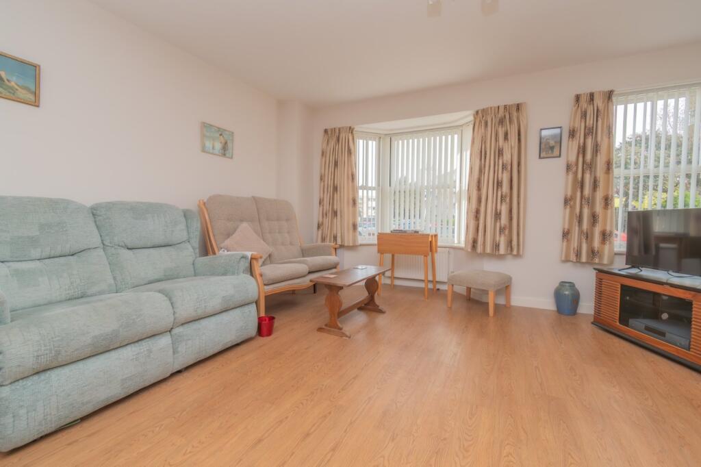 Apartment in Herne Bay, Hunter's Forstal, Eddington - View 2