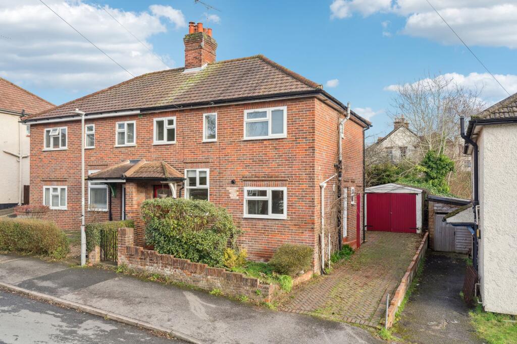 Main image of property: Rosebery Avenue, High Wycombe, HP13
