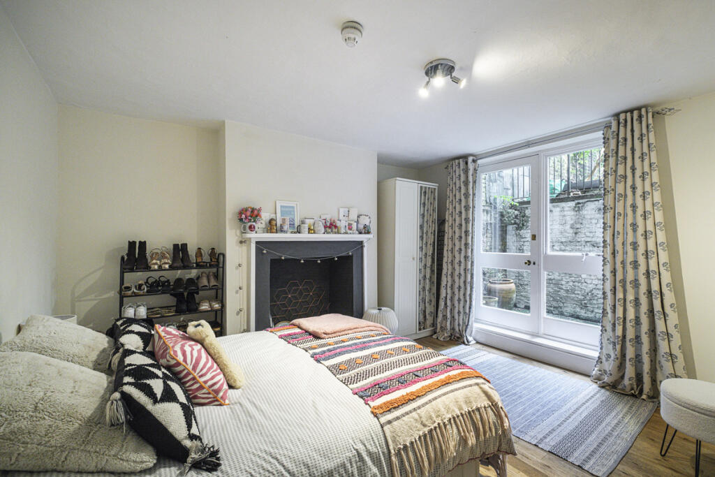 House in London, Angel, Barnsbury - More