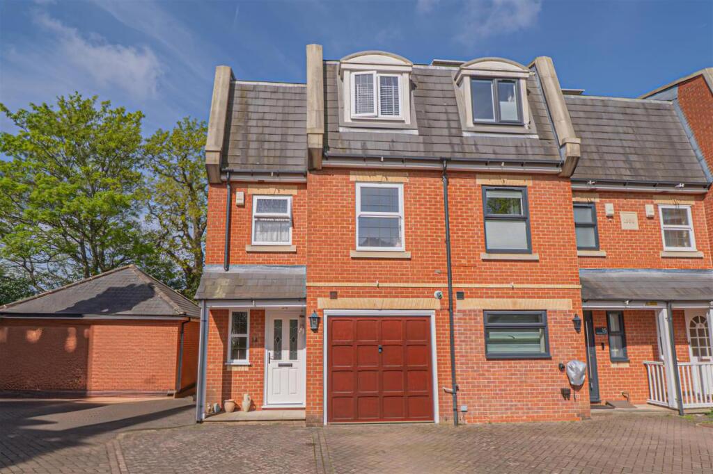 Main image of property: Kelvedon Grove, Solihull