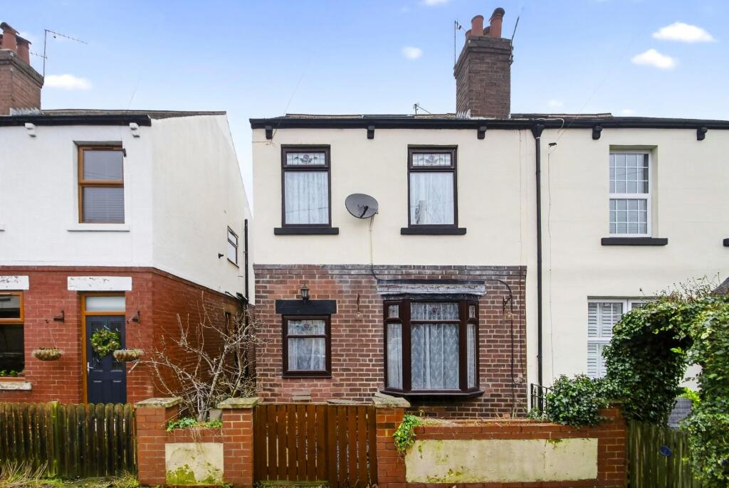 Main image of property: Carmires Avenue, Knaresborough