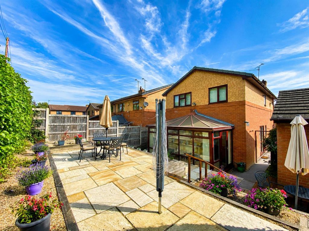Vyrnwy Close, Summerhill, Wrexham photo 4
