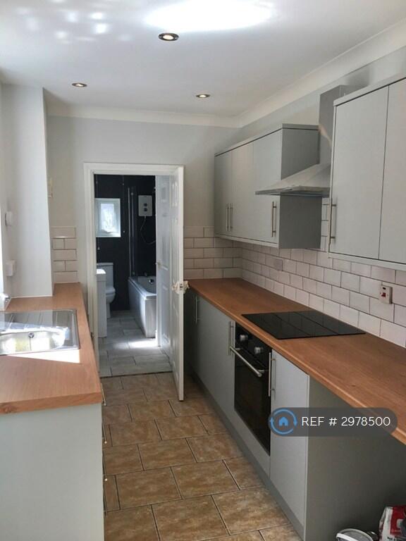 House in Doncaster - View 5