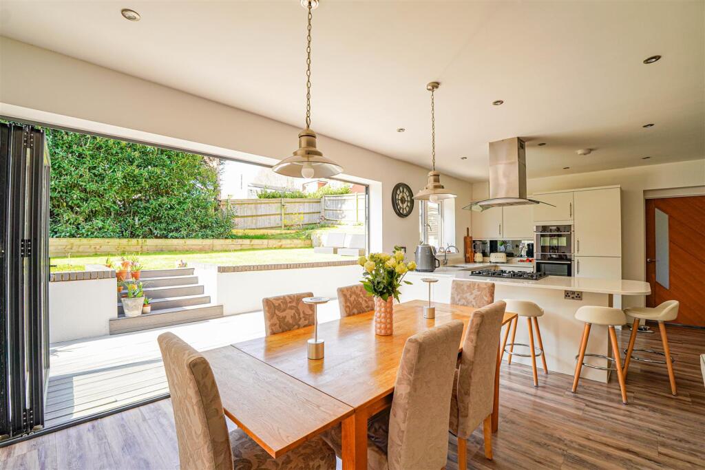 House in St. Leonards-on-Sea, Hollington - More