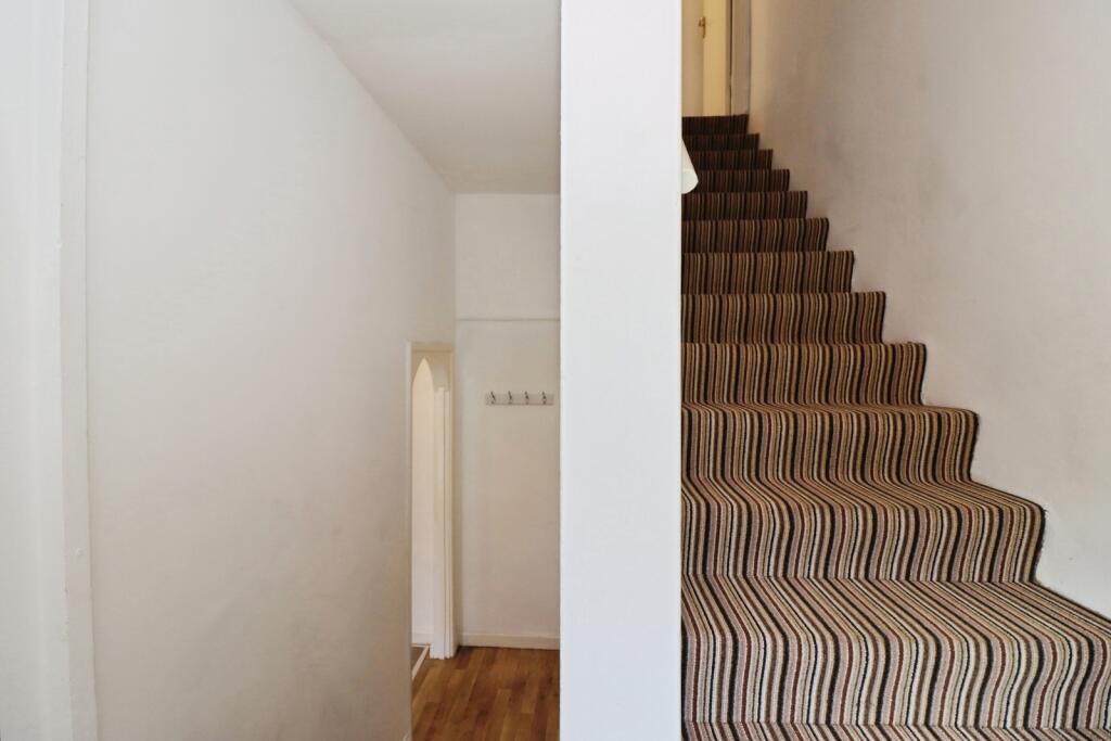 Chelford Grove, Patchway, Bristol, Gloucestershire, BS34 photo 4