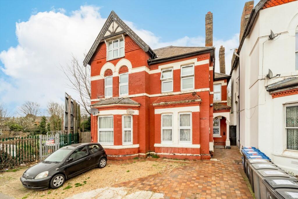 Main image of property: Craven Park, Queen's Park