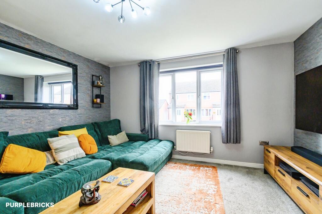 House in Rochdale, Broadfield - View 3