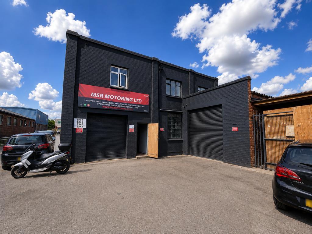 Main image of property: Unit 26 Abbey Industrial Estate, Woodside Place, Wembley, HA0 1UW