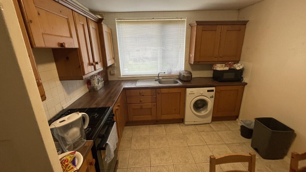 3 bedroom flat for rent