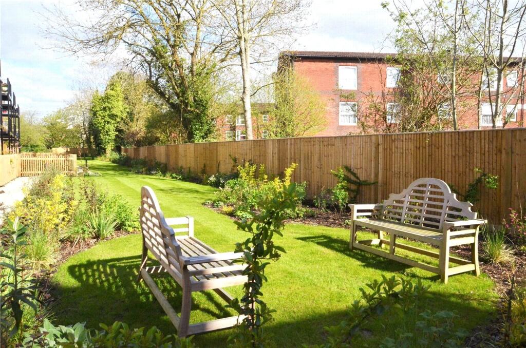 Cumber Place, Theale, Reading, Berkshire, RG7 - View 3