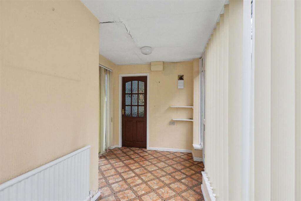 Bridle Road, Bramcote, Nottingham photo 4