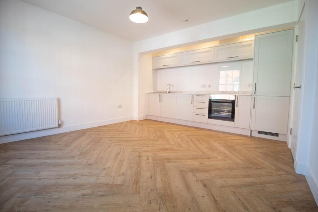 Apartment in Nottingham - View 2