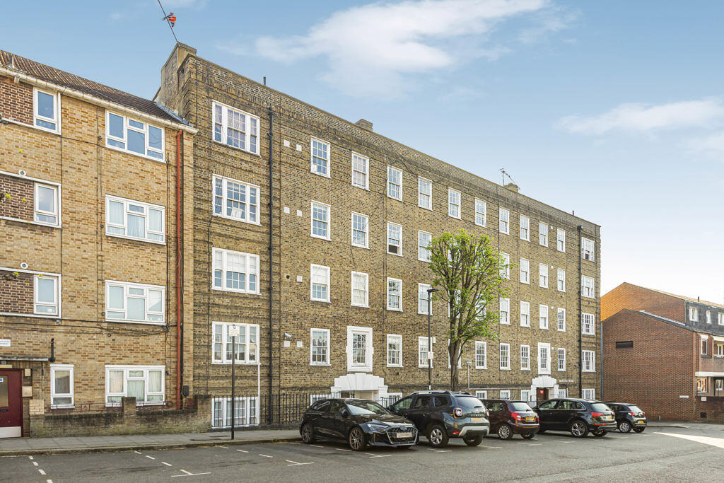 Apartment in London - View 2