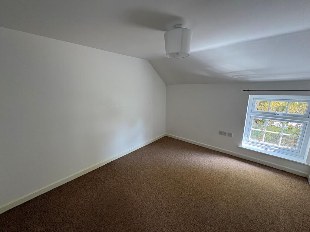 House in Peterborough - View 5