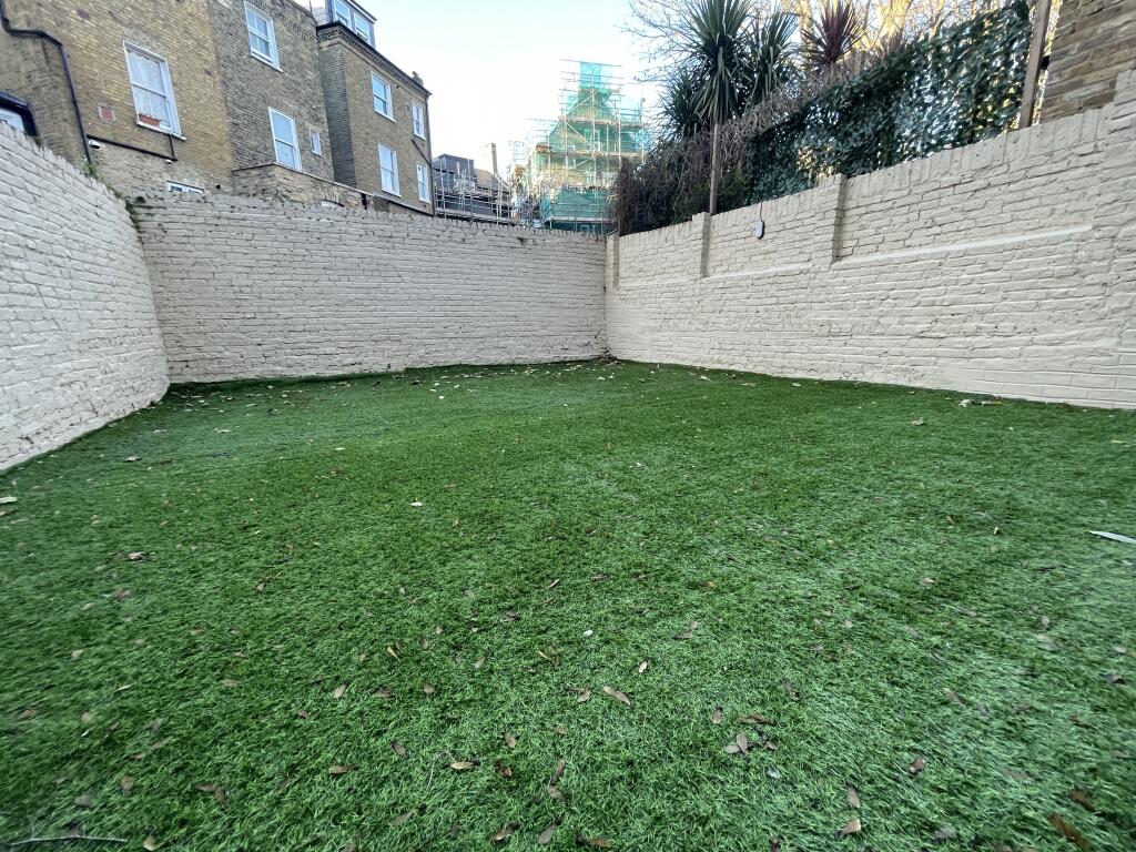Apartment in London - View 4