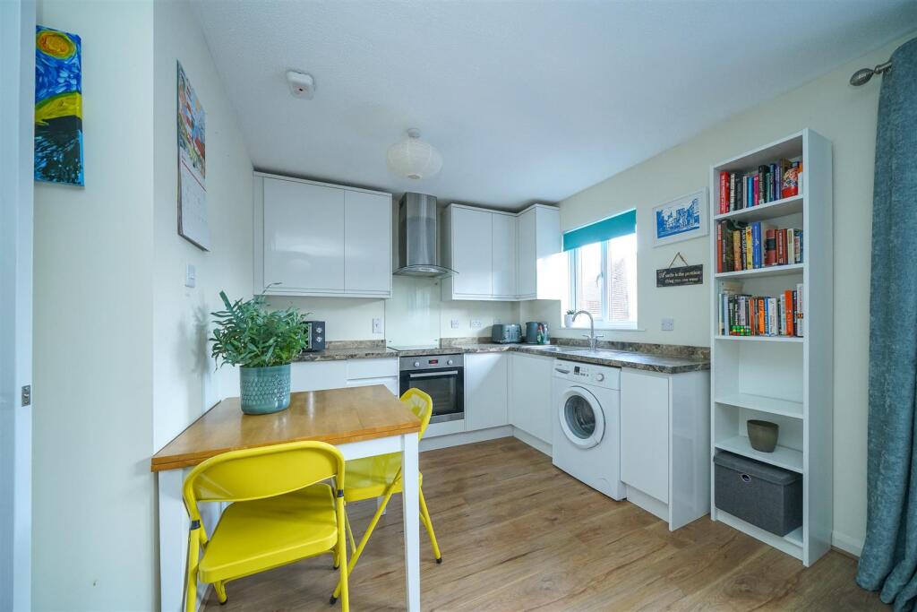 Half Moon Mews, St. Albans – pohled 3