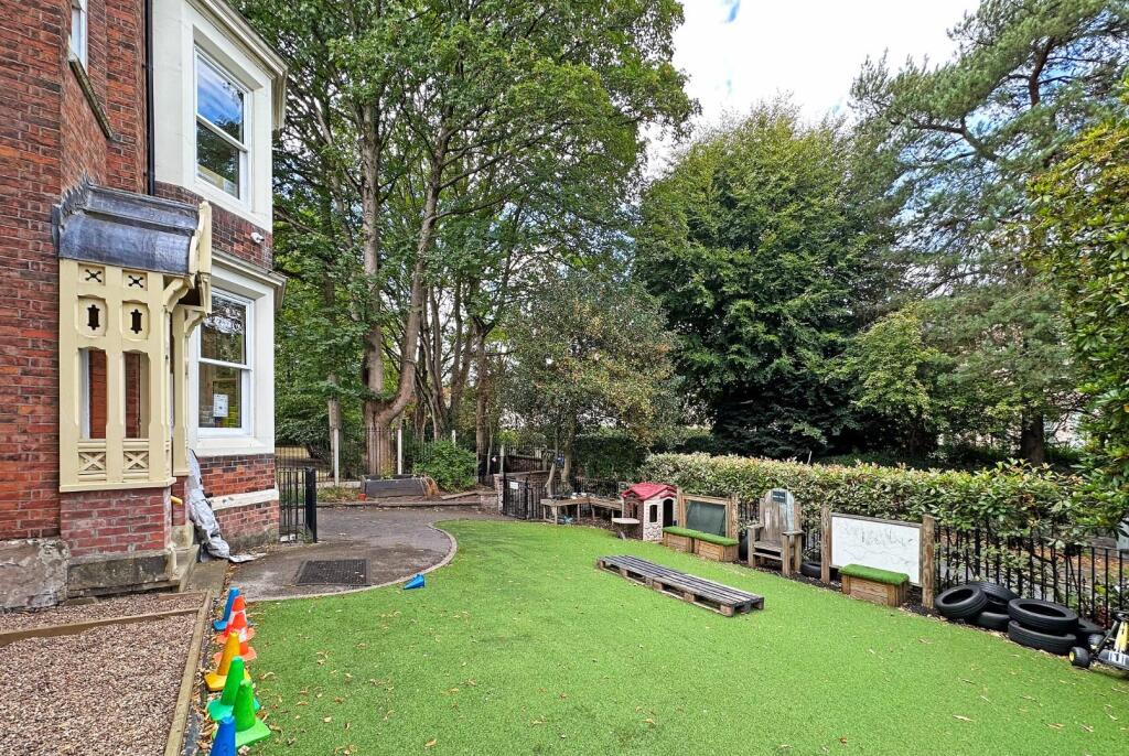 Stamford Road, Bowdon photo 3