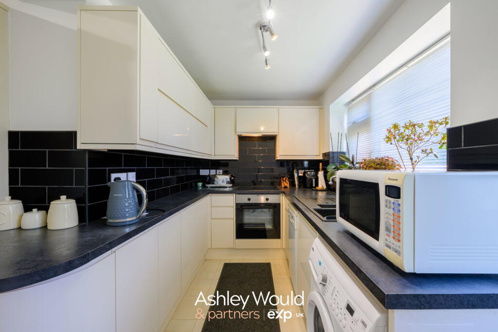 House in Sandwell, West Midlands - View 5