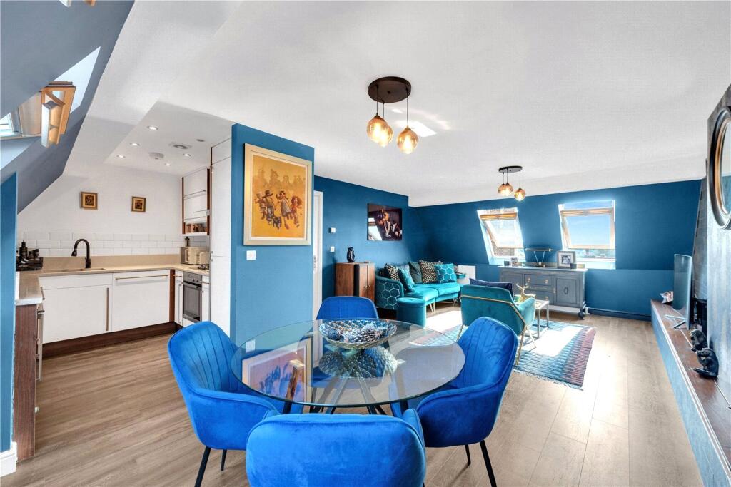 Apartment in Dartford - View 4