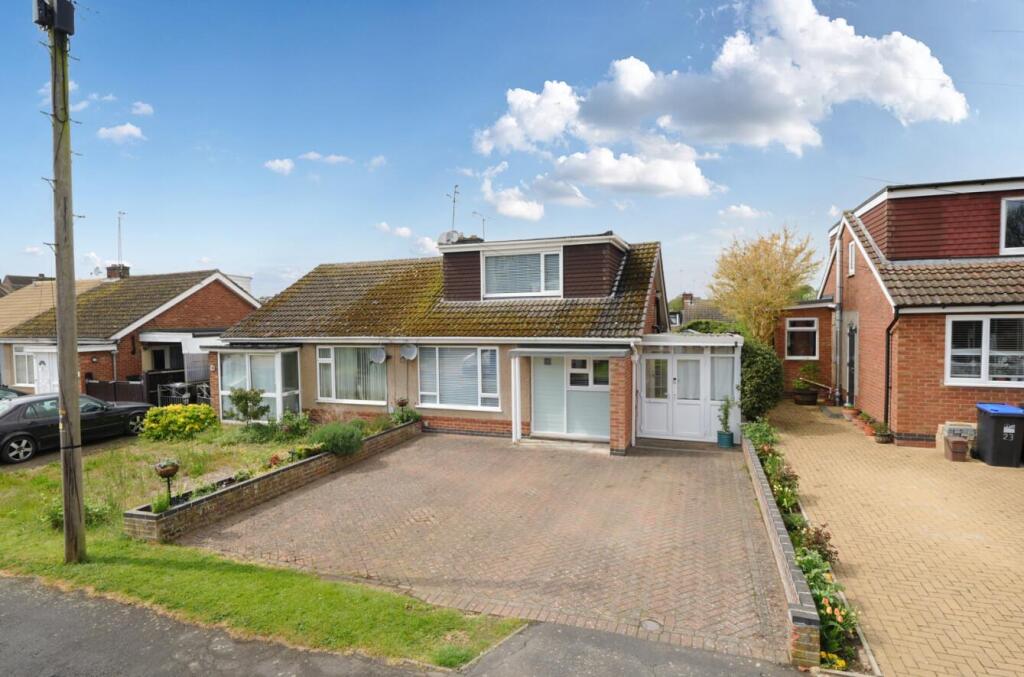 Main image of property: Manor Road, Daventry, NN11