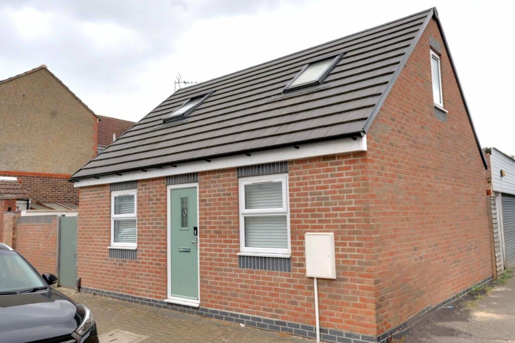 Main image of property: Domum Road, Portsmouth Unfurnished