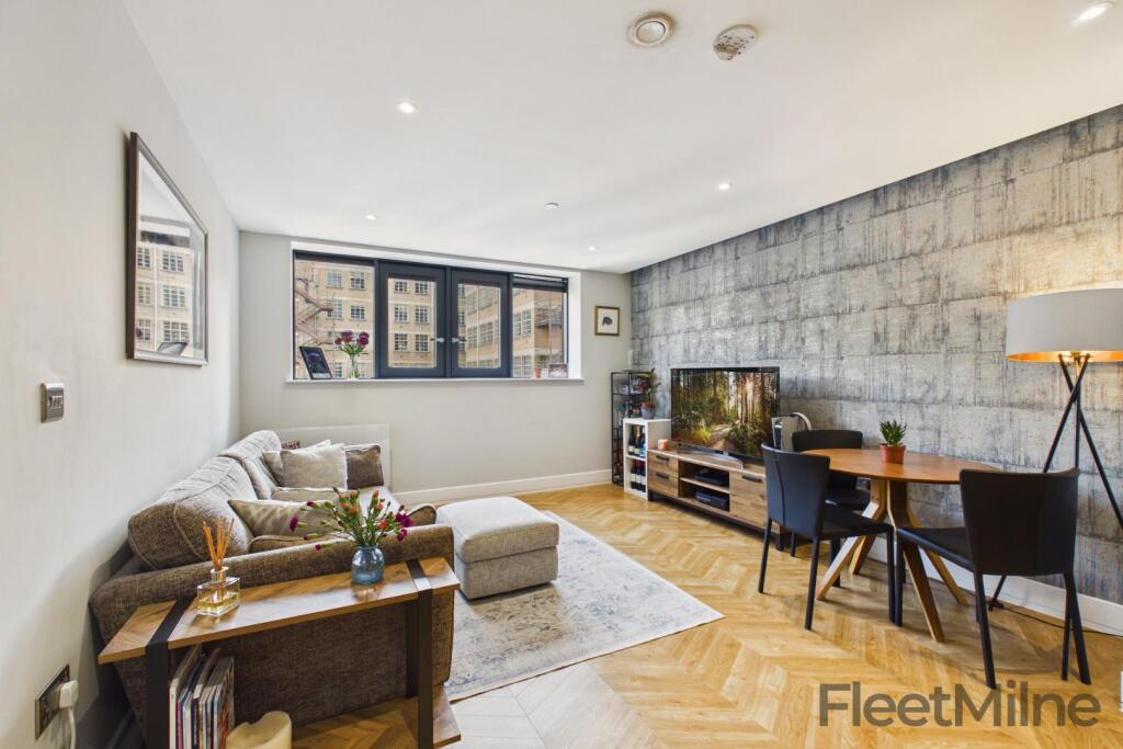 Apartment in Birmingham, Jewellery Quarter - View 4