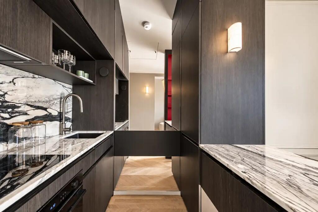 Apartment in London - More