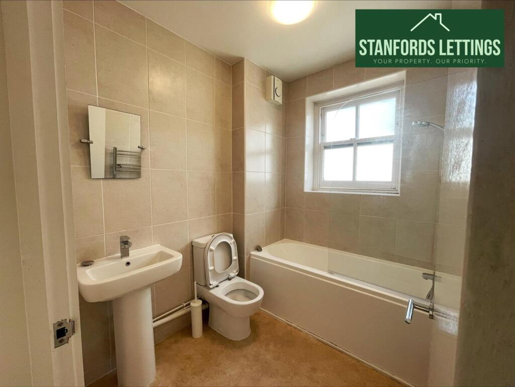 Flat 2, 84 - 85 Western Road, Brighton photo 5