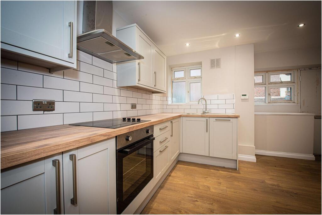 Main image of property: Lidgett Lane, Leeds