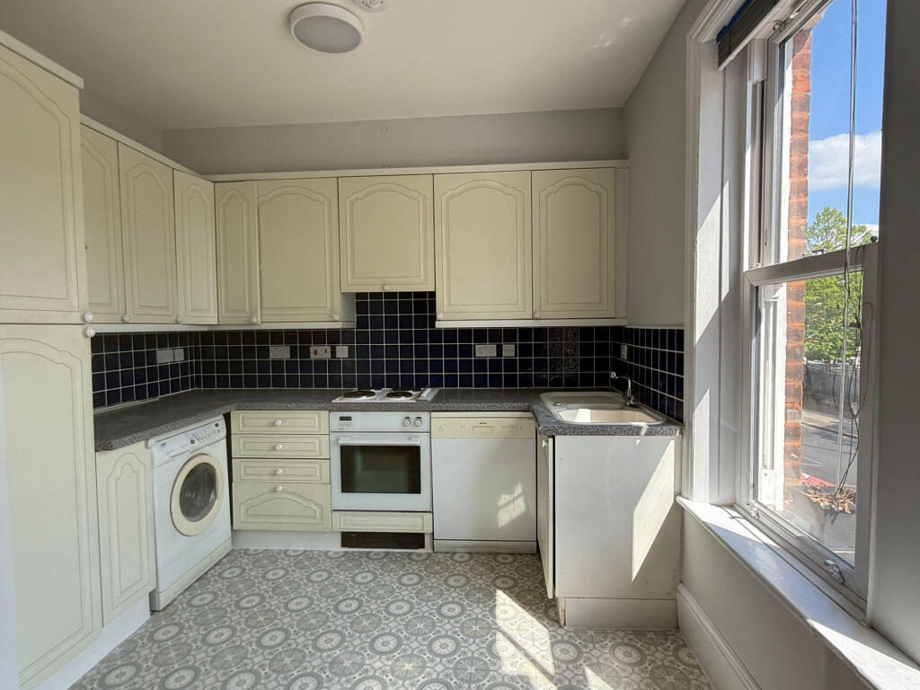 Main image of property: The Broadway, Friern Barnet Road, London, London, N11