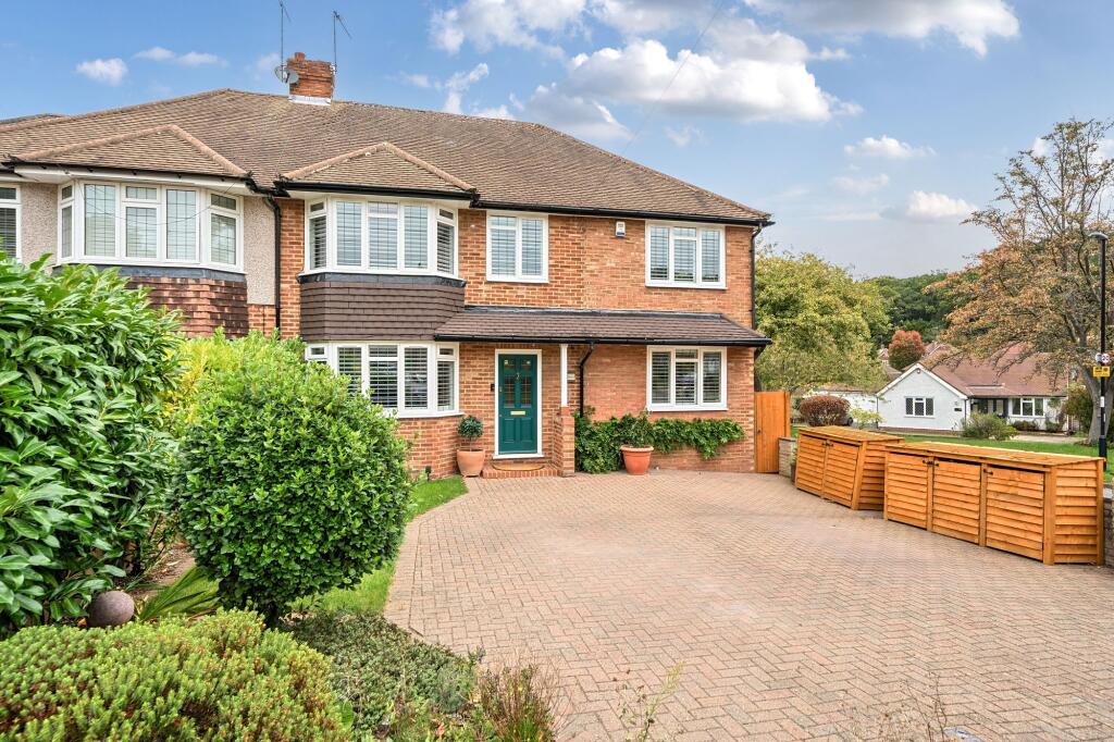 Main image of property: Croham Valley Road, South Croydon, CR2